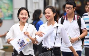 Không có đề minh họa, teen 2k nên làm gì?